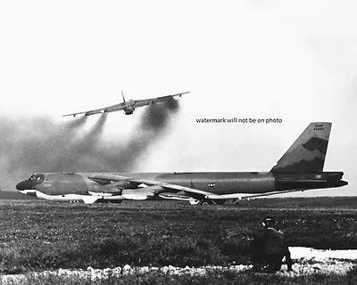 U.S. Air Force Boeing B-52G Stratofortress 8 X 10  Vietnam War Photo Picture #17 • $7.43