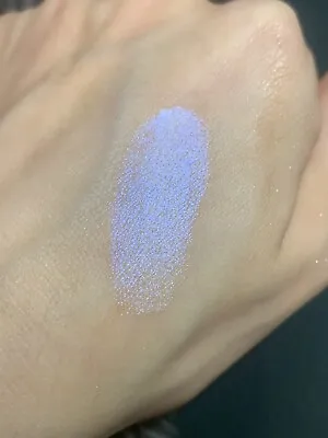 £5 • Buy Mac Pigment In The Shade Frozen White DISCONTINUED Very Rare Find 0.4g SAMPLE!
