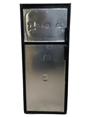 $1150 • Buy Dometic 8 Cu.Ft RV Refrigerator DM2872LB4 Camper Cargo Trailer Motorhome 2852