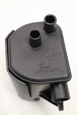 NOS Genuine Volvo 850 C70 S70 V70 S40 V40 S60 PCV Valve Oil Trap 1271988 • $42.49