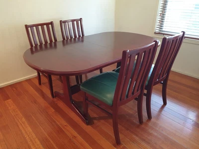 $150 • Buy Solid Wood Extendable Dining Table And 4 Leather Chairs.