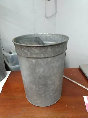 Vintage Galvanized Metal Bucket Planter Garden Decor  • $20