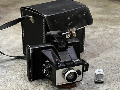 The Colorpack Polaroid Land Camera With Case And Flash Cube From 1970s • $12.50
