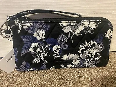 ***Vera Bradley RFID Tech Wristlet~Frosted Floral~NWT!!*** • $19.99