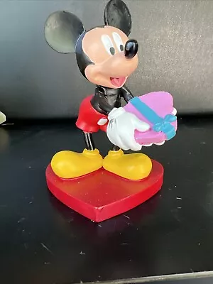Disney Mickey & Minnie Mouse Valentine Figurine 6  • $13