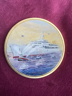 FALKLANDS WAR 45mm 24K GOLD PLATED COLOURED PROOF MEDAL - “SS CANBERRA RETURNS” • £8.99