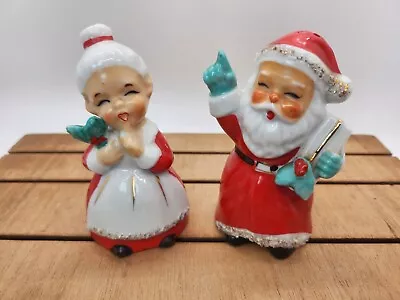 4  Vintage Salt & Pepper Shakers - Mr & Mrs Santa Claus - See Photos - Japan • $19.99