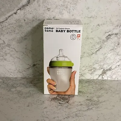Comotomo Baby Bottle Green 8 Fl Oz/ 250 Ml • $11.98