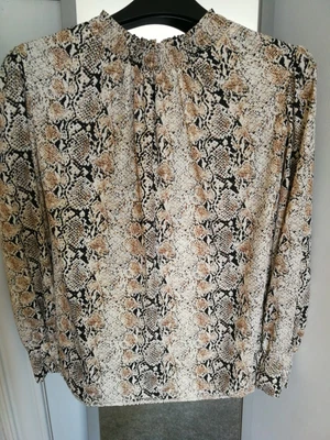 £8 • Buy Dorothy Perkins Snake Skin Print Blouse Size 16