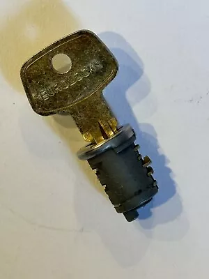 Single Yakima Key And Lock Core - A146 Or A153 • $15.99