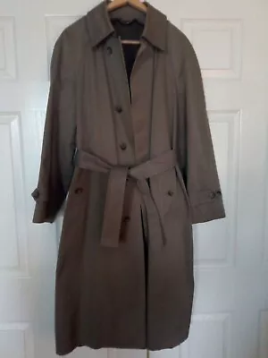 Vtg London Fog Mens Mainscoats Rain Trenchcoat Size 40R With Removable Lining • $50