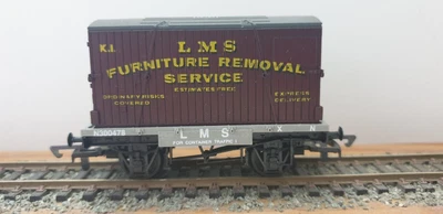 £10.75 • Buy Dapol 1 Plank Wagon With BD Container Load OO Gauge
