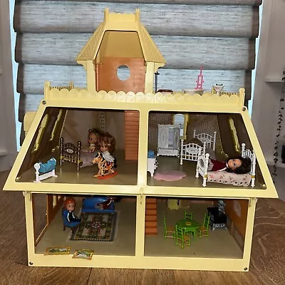 Vintage 1980 Mattel THE LITTLES Victorian Dollhouse 6 Dolls & Furniture • $99.99