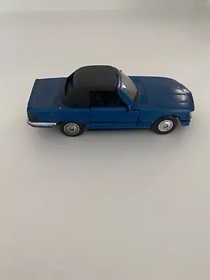 Model Car Mercedes Benz 500SL • £0.99