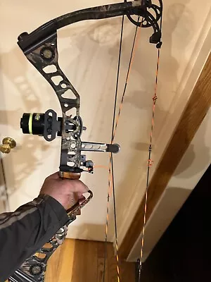 Mathews Outback Compound Bow • $325