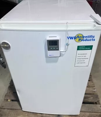 VWR Lab Refrigerator 5 Cu. Ft. Under Counter • $425