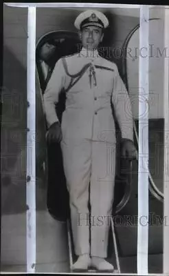 1943 Press Photo Lord Louis Mountbatten At National Airport In Washington DC • $16.99