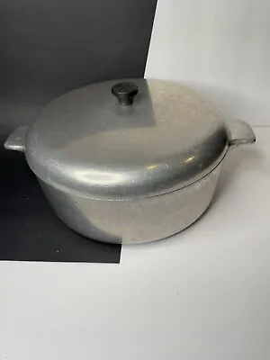 Vintage Heritage Cast Aluminum Large Stock Pot Soup Lidded Pan Chicken Fryer • $23