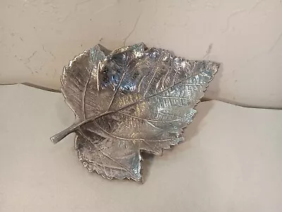 Vintage Martha Stewart Collections Large Aluminum Mapleleaf. • $10