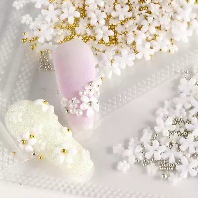 White Acrylic Flower Nail Art Decoration Mix Size Gold Silver Gem Manicure Tool • £4.20