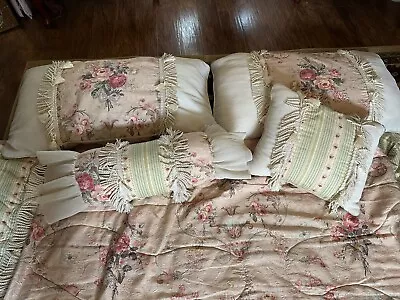 JC Penney Home Collection Throw Pillows Vintage Roses  • $25