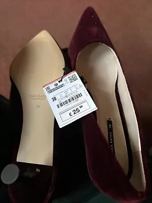 BNWT Zara Burgundy Faux Velvet Shoes Size 38 New • £15