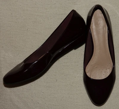 £21.99 • Buy M&S FootGlove Burgundy Patent Round Toe Low Wedge Heel Court Shoes - Size UK 7