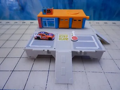 Vintage Galoob Micro Machines Travel City Mini Playset 24hr Auto Body Complete • $24