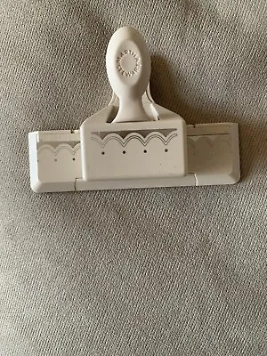 Martha Stewart Embossed Scallop Dot  Edge Punch Hard To Find EUC • $20.88