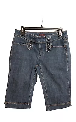 ELLE Women's Jeans Blue Cropped Dark Wash Button Accents Inseam 14.5  Size 6 • $15