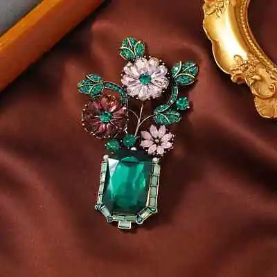 Vintage New French Green Crystal  Brooch Personality Elegant Luxury Corsage Pin • $6.08