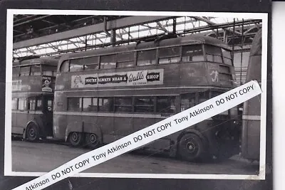 London Transport - C2 Type Trolley Bus No. 196 - Withdrawn - Photo  # B11704 • £1