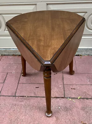 MCM- End Table / Side Table By Mersman  ( 75 25 ) • $195