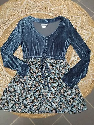 Ladies Sz Med/large Onyx Vintage Dress • $15