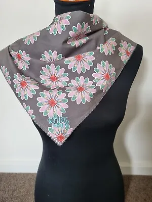 Oilily 49cm Cotton Scarf Bandana Neckerchief Bag Tie Floral Daisy Glitter Grey  • $20