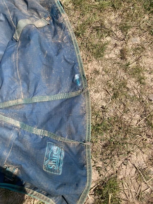 £30 • Buy Shires Highlander Turnout Rug 300g