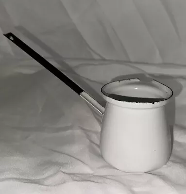 Vintage ENAMELWARE WHITE BLACK FROTHING POT POURING PITCHER Long Handle • $15.99