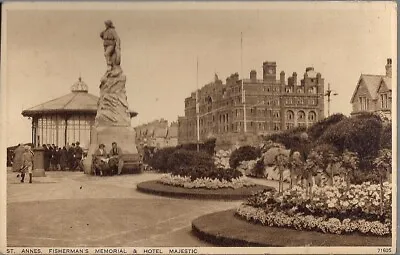 Superb Old Postcard - Memorial & Hotel Majestic - St. Annes - Lancashire C.1939 • £1.89