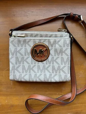 Michael Kors Fulton Double Zip Snap Vanilla Cream Crossbody Bag • $65