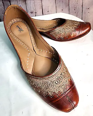 Zebidah Slip On Flats Boho Leather Gold Thread Embroidered Handcrafted Size 35 • $38.99