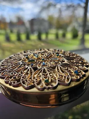 Vintage Makeup Compact Raised Filigree Bejuled STUNNING Hampden ? • $23.95