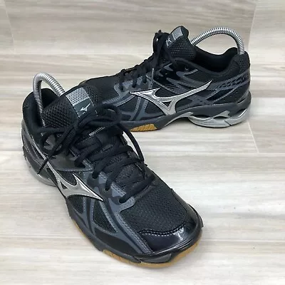 Mizuno Shoes Women's Size US 7.5 Indoor Soccer 'Wave Bolt' 4 Black & Silver MINT • $19.79