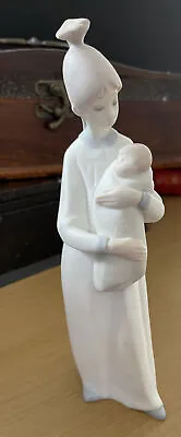 NAO Lladro Mum And Baby Matt Finish.Singed By Old NAO Logo Stamped SPAIN RARE • £29.99