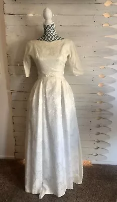 Vintage Lorrie Deb Wedding Dress • $325