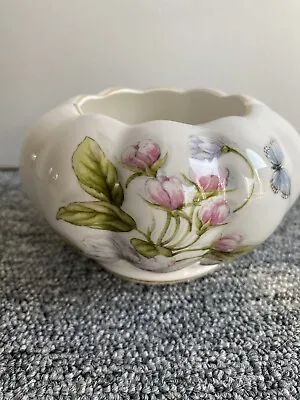 £4.99 • Buy Aynsley Bowl Vase Hexagonal Bone China Vintage British