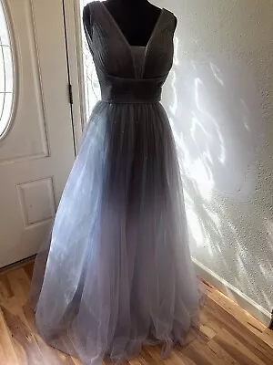 Mac Duggal Sleeveless Indigo Ombre Tulle Prom Ball Gown Size 6 NWOT • $100