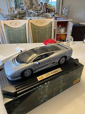 Maisto 1:12 Jaguar XJ220 Rare Collectible Large Model • £235