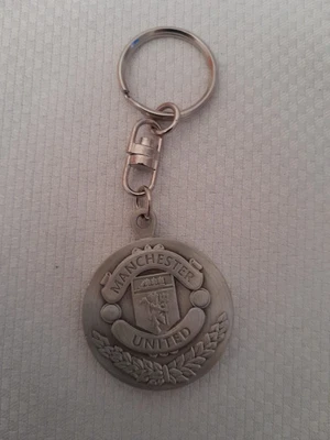£11 • Buy Manchester United Key Ring VIP Royal Selangor Pewter 