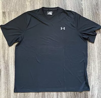 Under Armour Loose Heatgear Mens 2XL Black V Neck Short Sleeve Shirt • $5.10