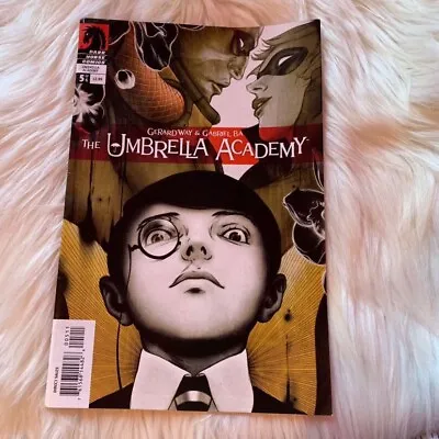 Original Umbrella Academy Comic Book By Gerard Way - Issue 5/6  • $14.52